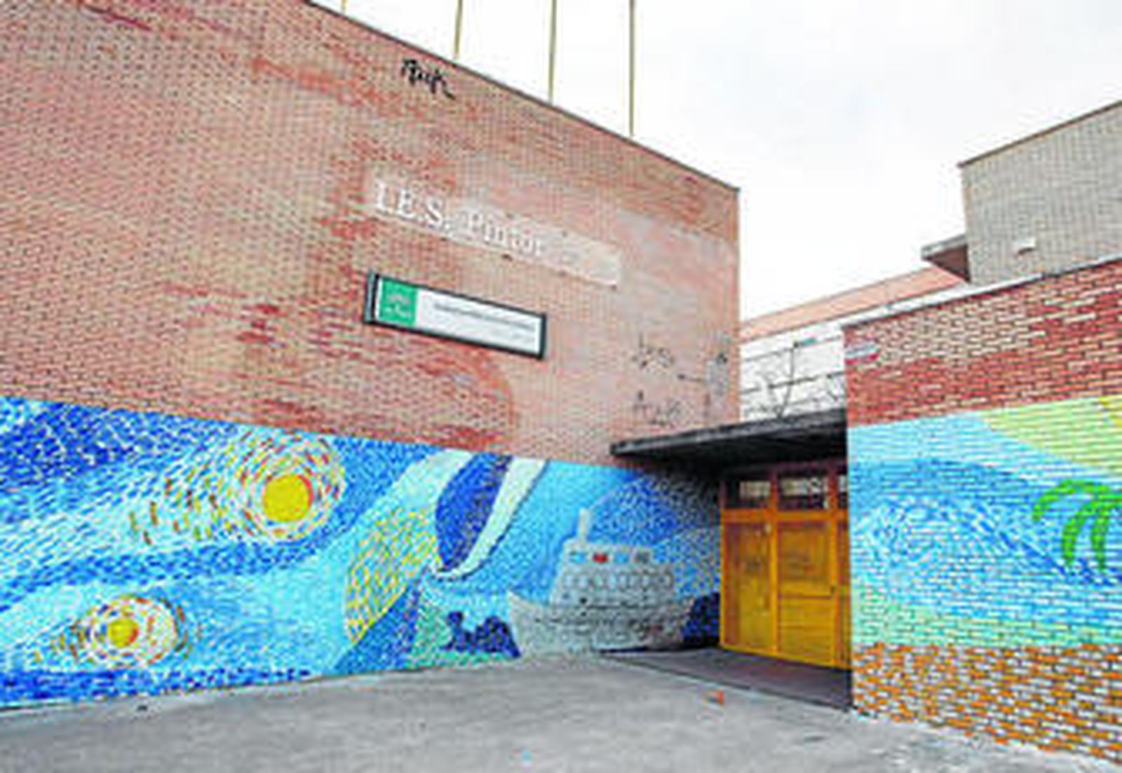 Vista de las instalaciones del instituto Pintor Juan Lara, que acogerá el nuevo bachillerato.