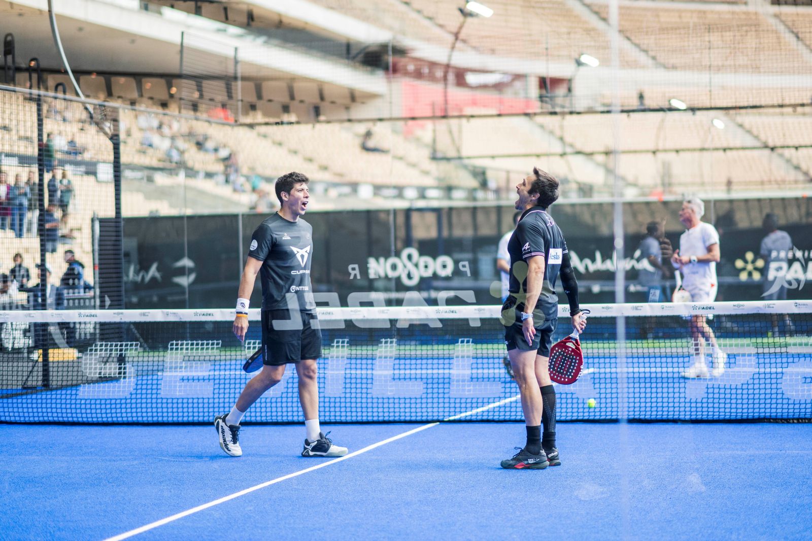 Las mejores fotos de la segunda jornada del pádel en el Estadio de la Cartuja