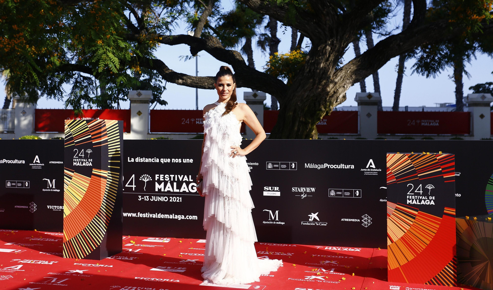 Las fotos del desfile de famosos para inaugurar el festival con nostalgia de la alfombra roja
