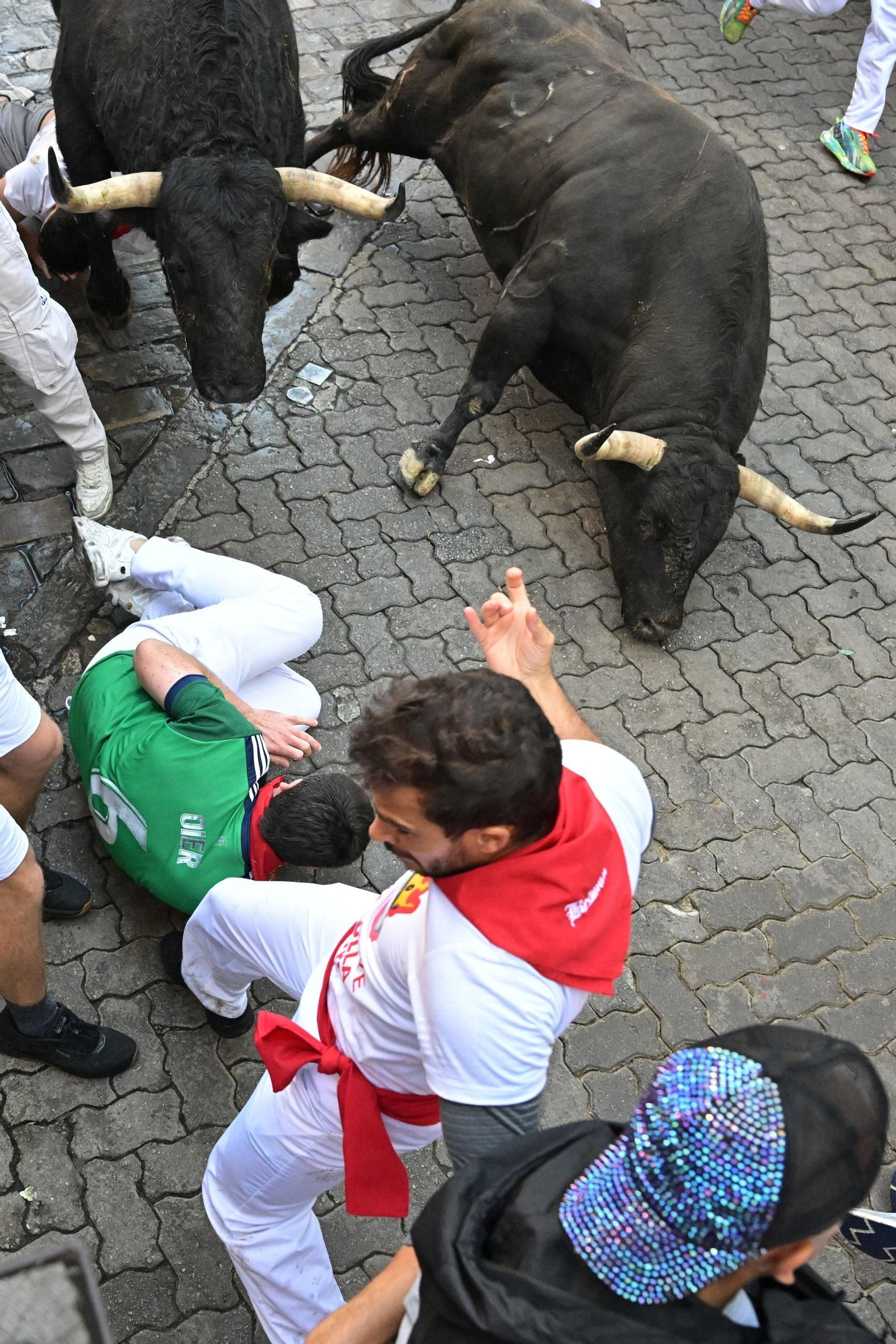 La bravura de Tarifa se hace notar en Pamplona: tres heridos en un encierro con toros de La Palmosilla