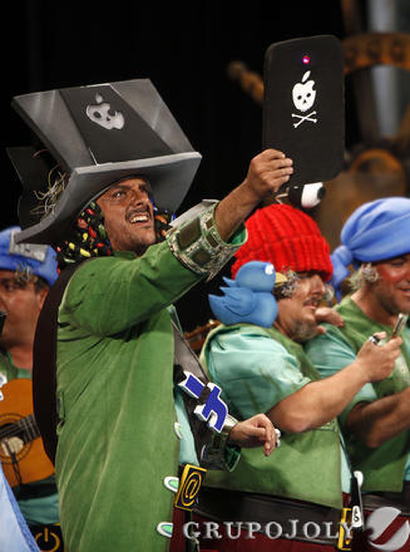 Foto: Jesus Marin - Lourdes de Vicente - Julio Gonzalez