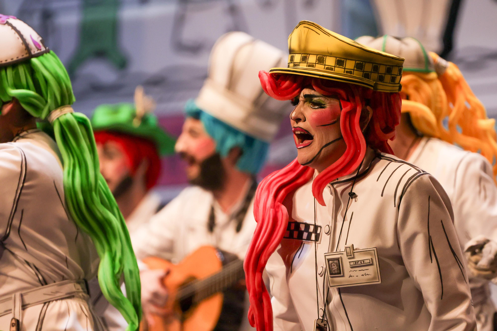 Imágenes de la actuación de la comparsa de Huelva "La Tinta Obrera" en las semifinales del Carnaval Colombino