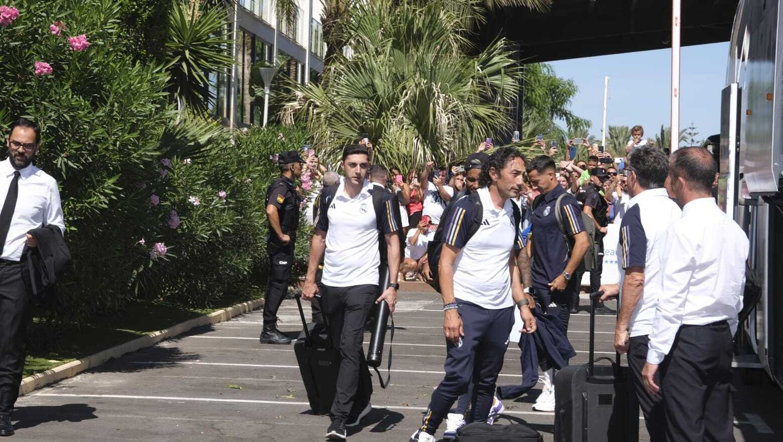 La llegada del Real Madrid a Almería en imágenes