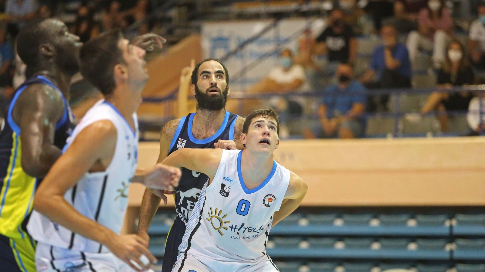 Las mejores fotos del UDEA - ULB de la Copa Diputación