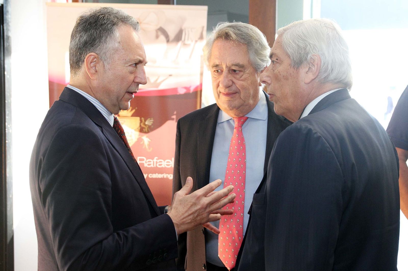 Imágenes del Desayuno Informativo del Grupo Joly con Javier Targhetta