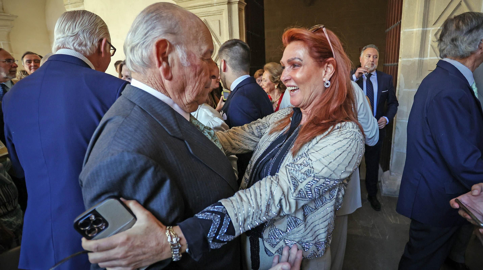 Rafael de Paula, Curro Romero, Padilla, entre otros asistentes al nombramiento de Ávaro Domeq