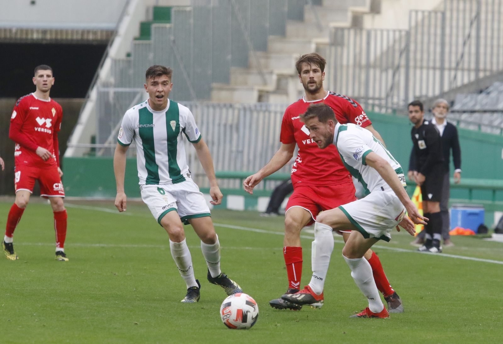Las fotografías del empate entre el Córdoba CF y el Real Murcia