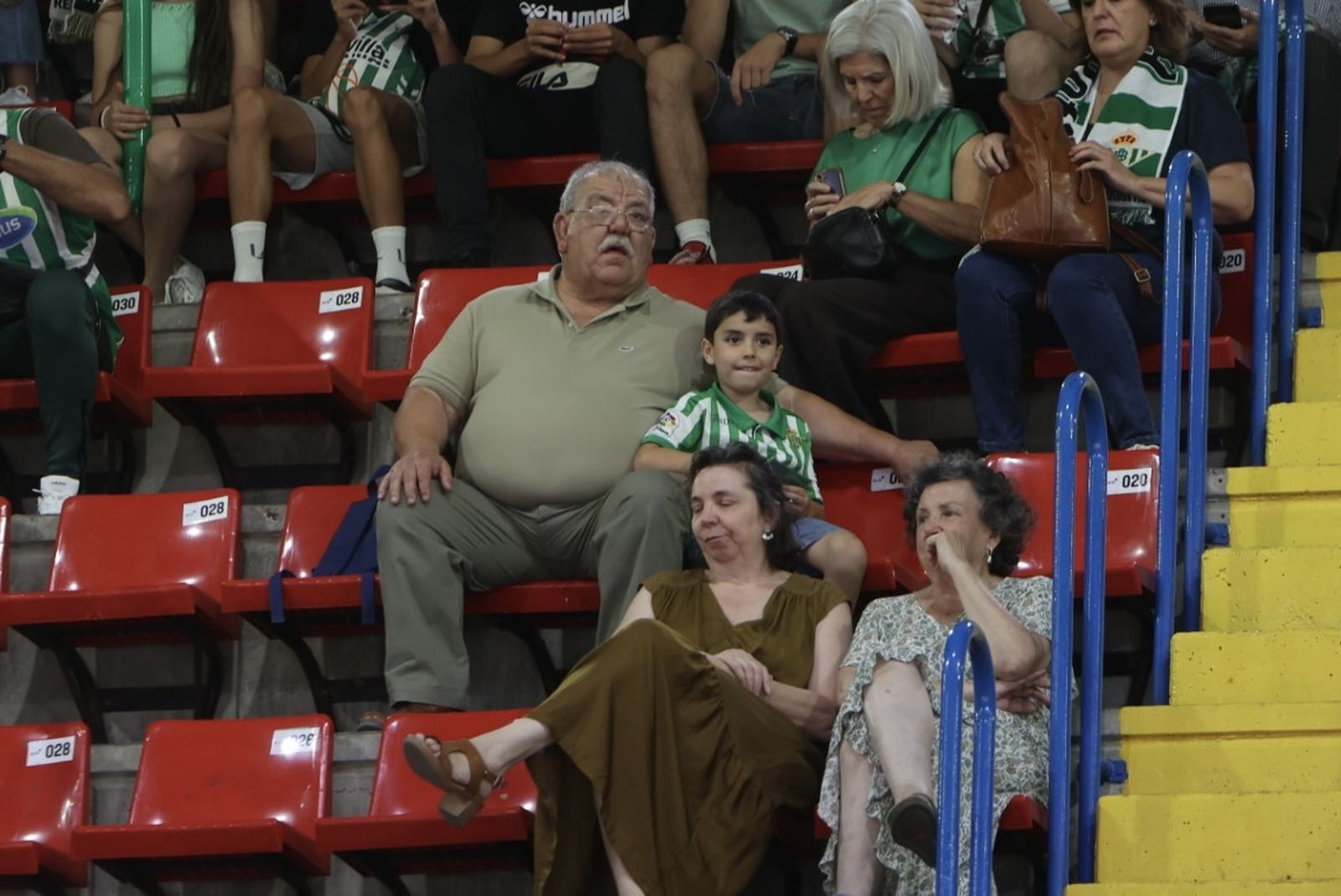 Búscate en el o Betis Granada de baloncesto