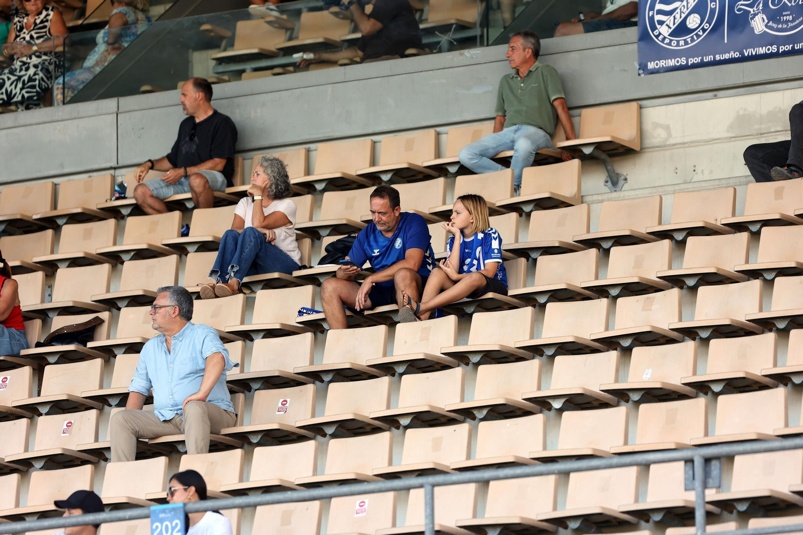 Búscate en el Xerez DFC contra el Yeclano Deportivo en Chapín