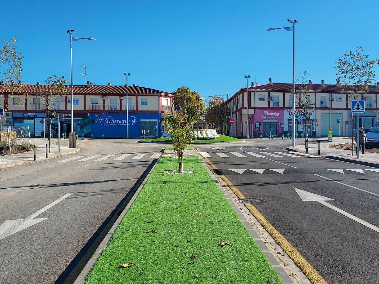 Pulianas sigue mejorando la accesibilidad del municipio con la remodelación de su entrada principal