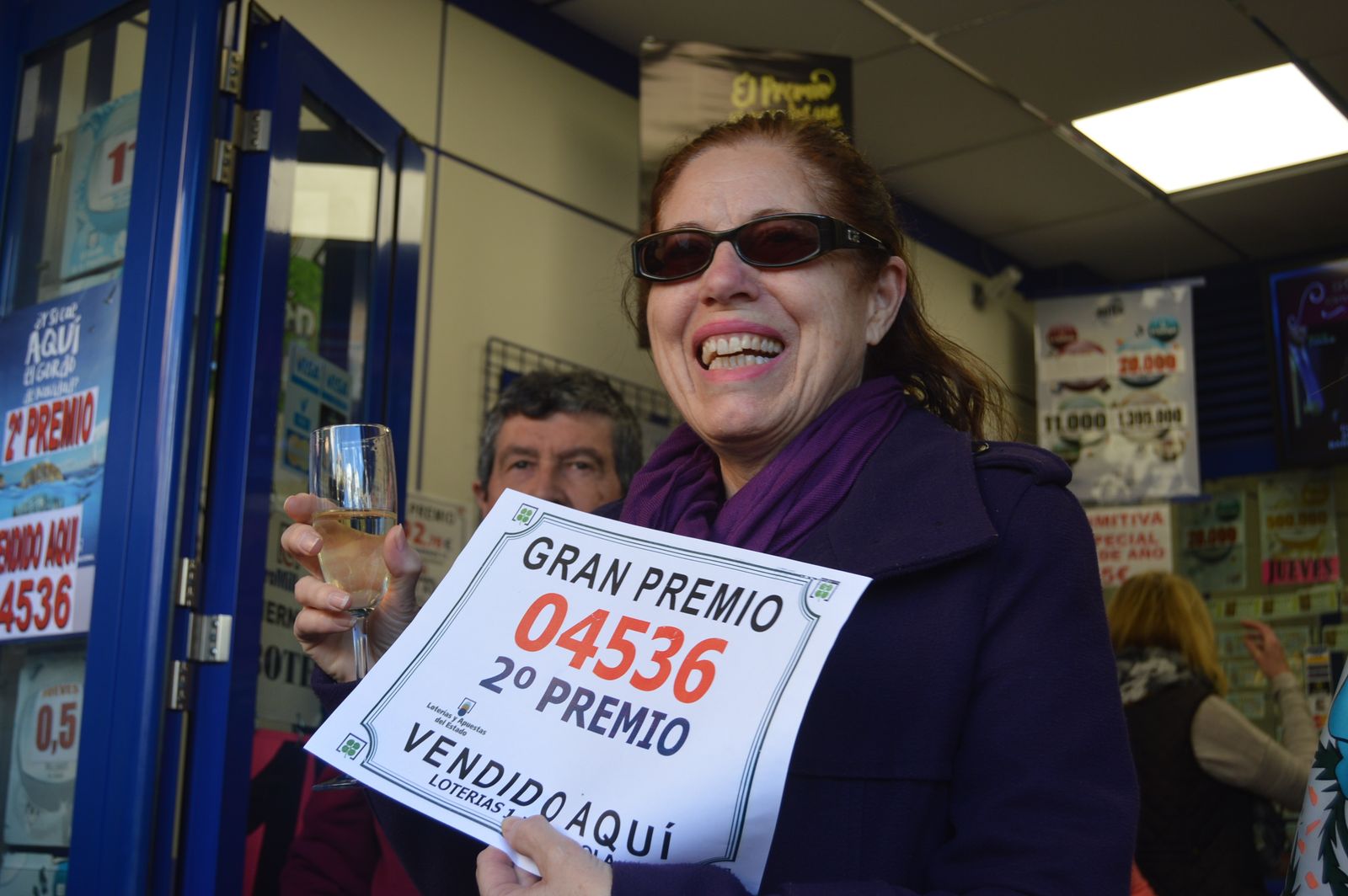 Fina, una de las agraciadas con el 04536 en Fuengirola.