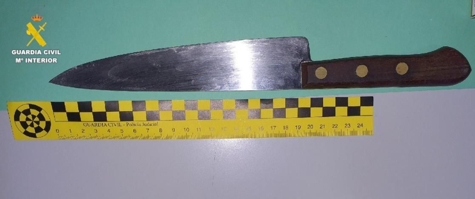 Cuchillo empleado por los menores en el robo de Cijuela