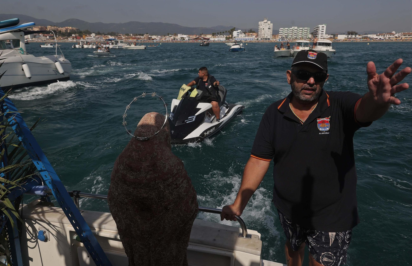 Las mejores fotos de la romería marítima de la Virgen de la Palma de Algeciras 2025
