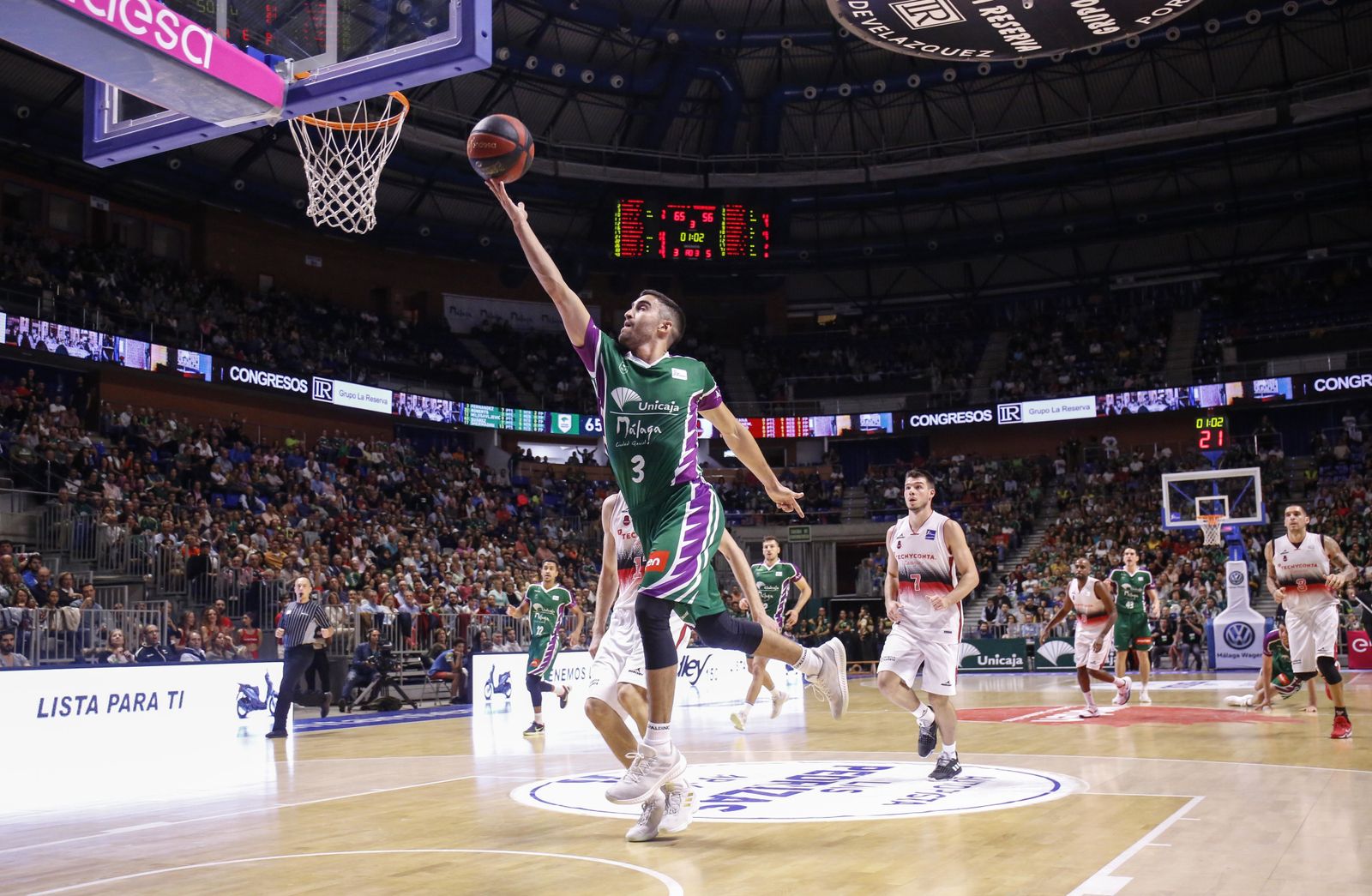 Las imágenes del Unicaja-Tecnyconta Zaragoza