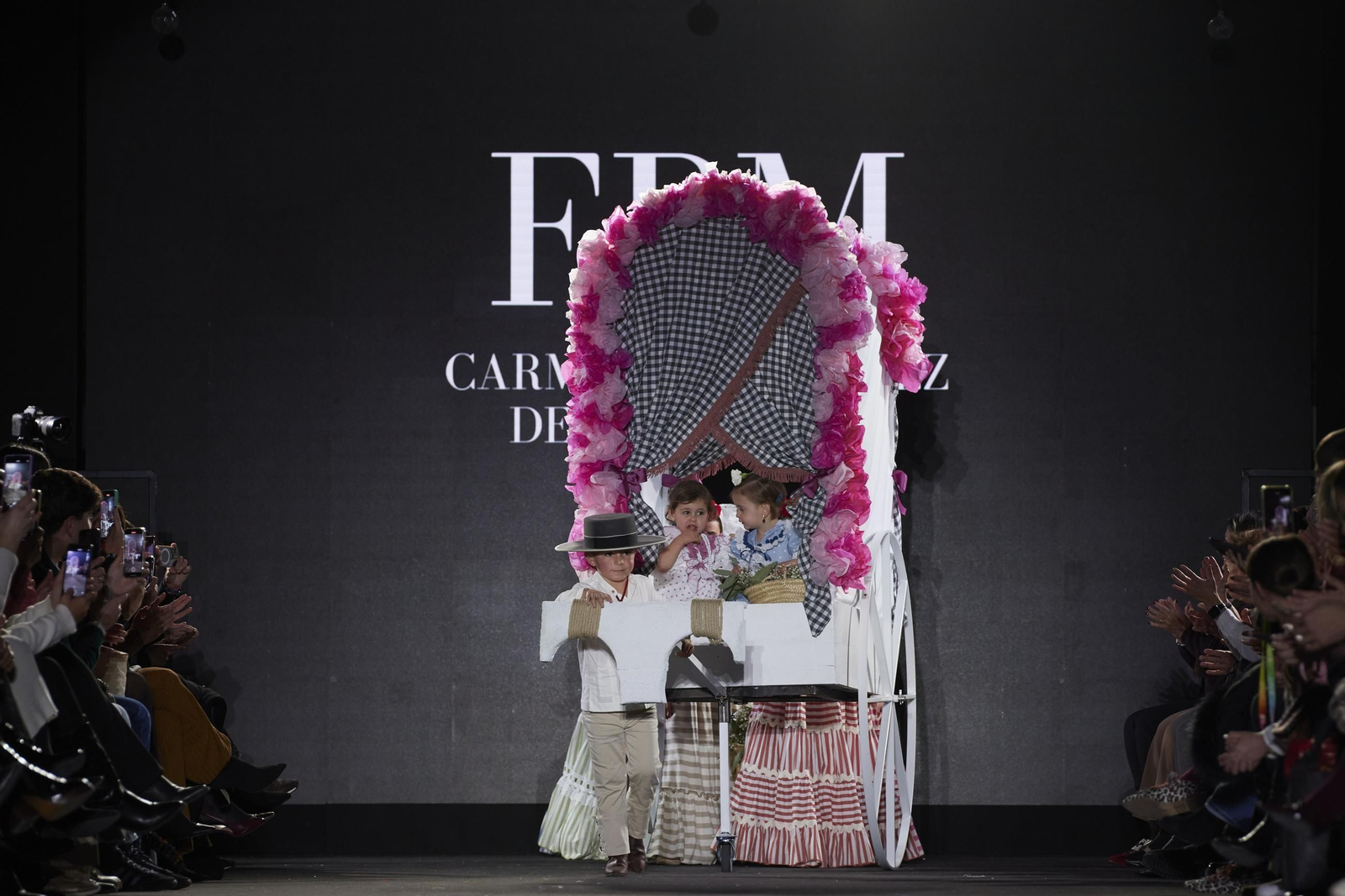 El desfile de Carmen FPM infantil en We Love Flamenco 2025, todas las fotos