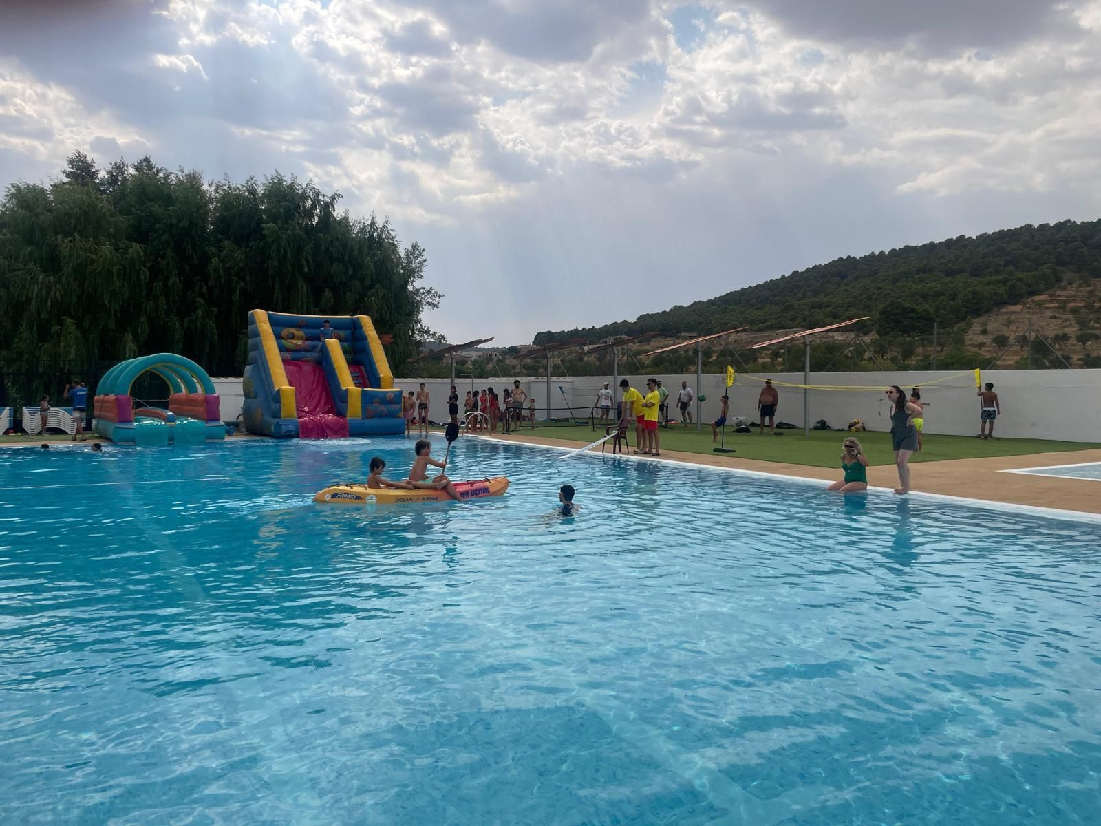 Festival de juegos en la época estival.