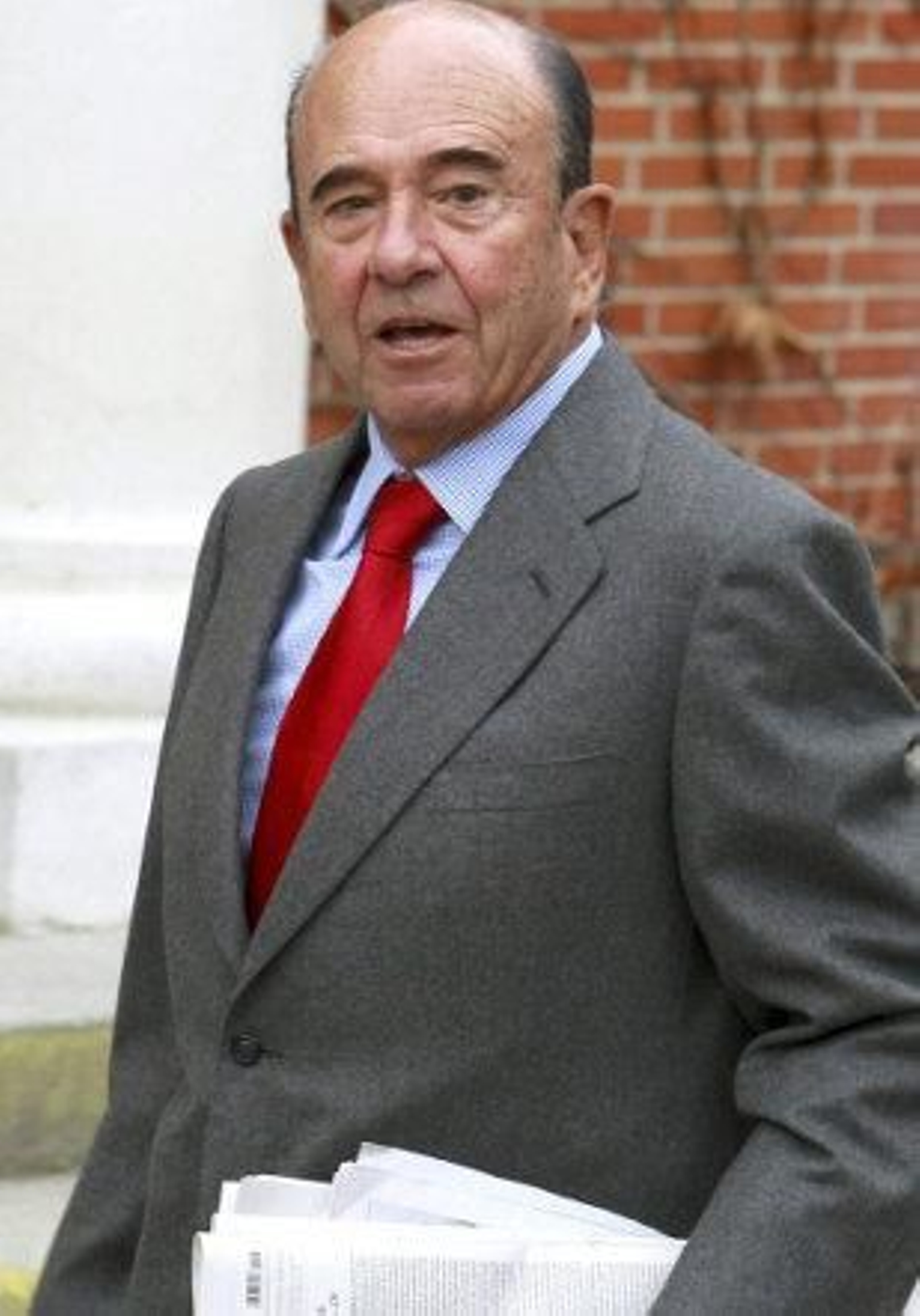 El Supremo archiva una querella contra Botín por los pagos a Garzón en Nueva York