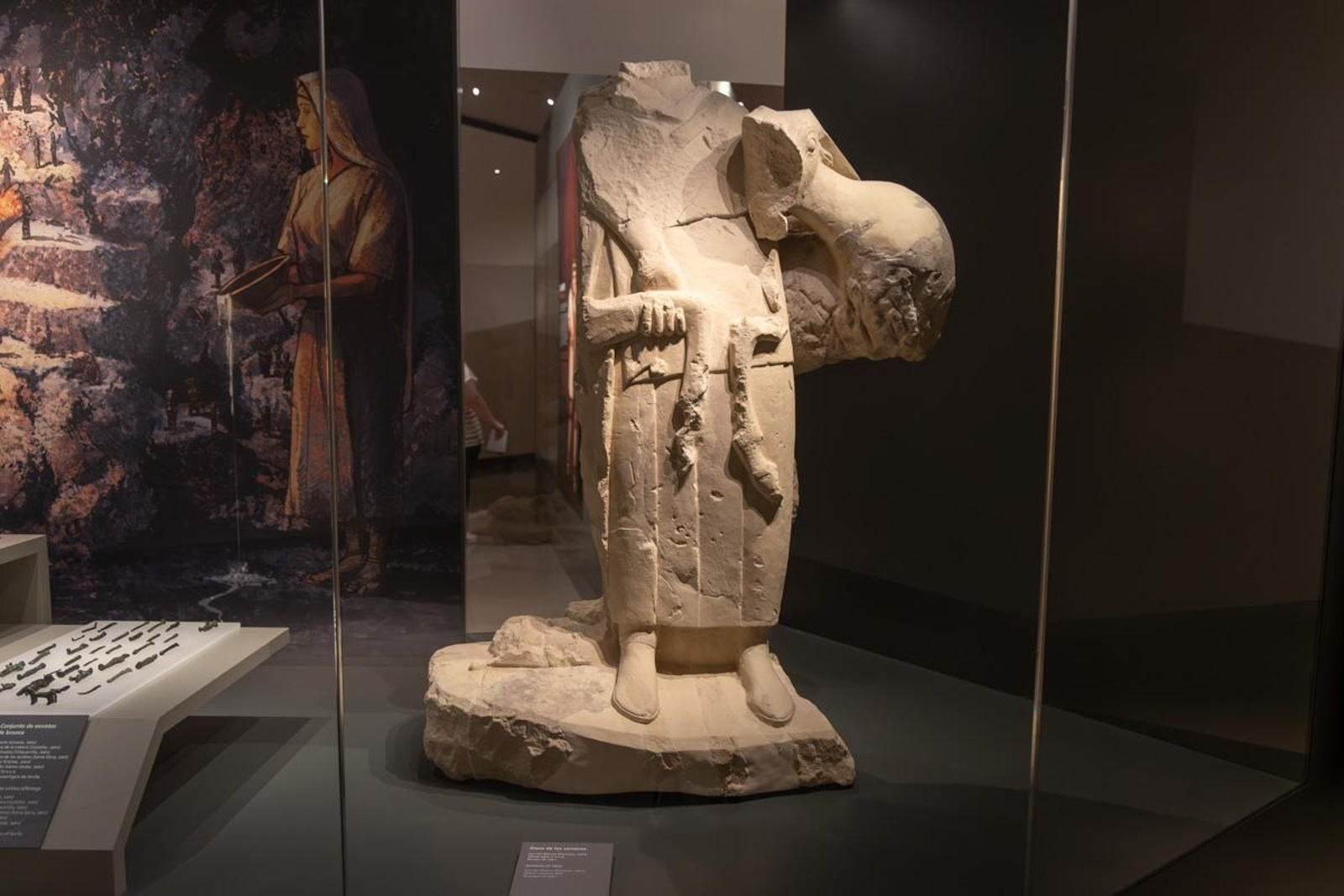 Exposición La Dama, el Príncipe, el Héroe y la Diosa, en el Museo Íbero