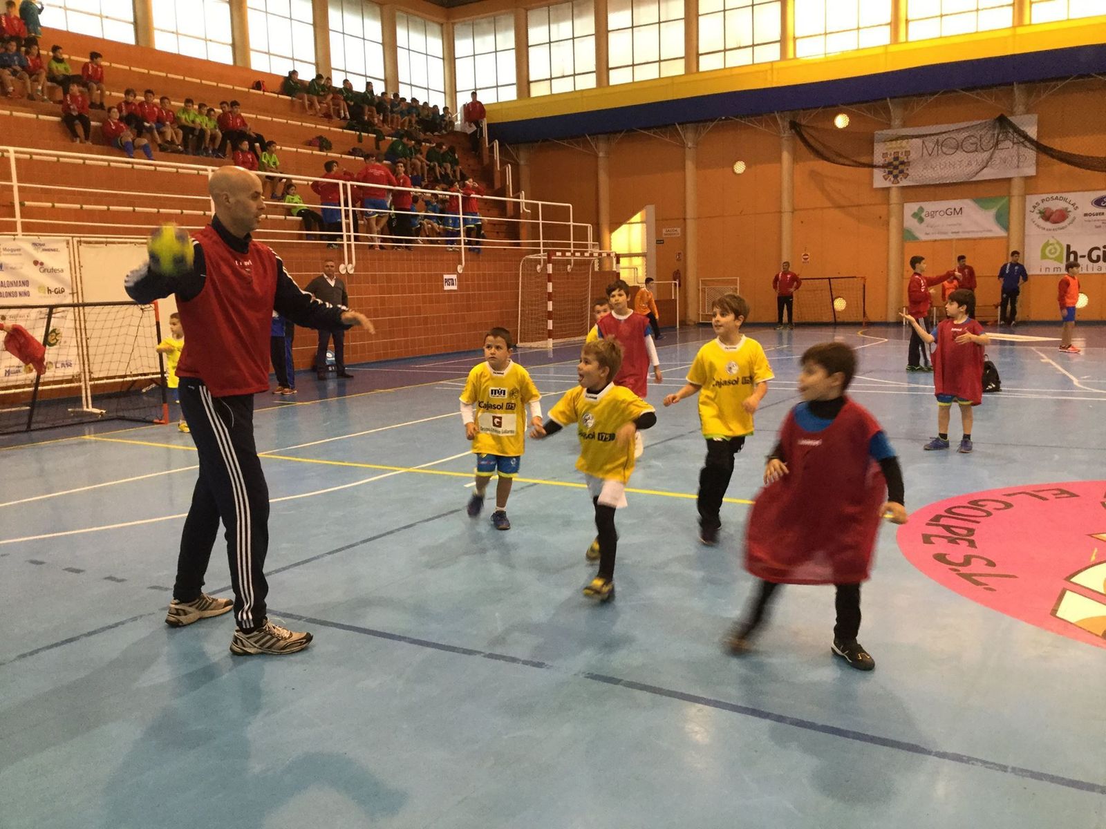 José Manuel Sierra, durante la jornada que pasó con los chavales del PAN.