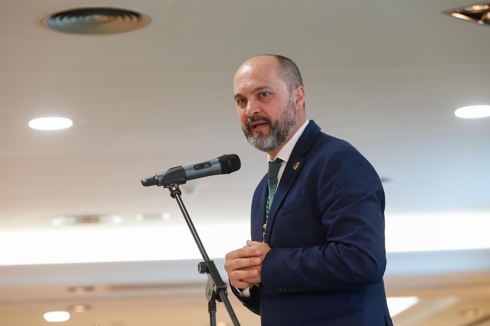 Fotos de la entrega de los reconocimientos por el Día de Andalucía en Los Barrios