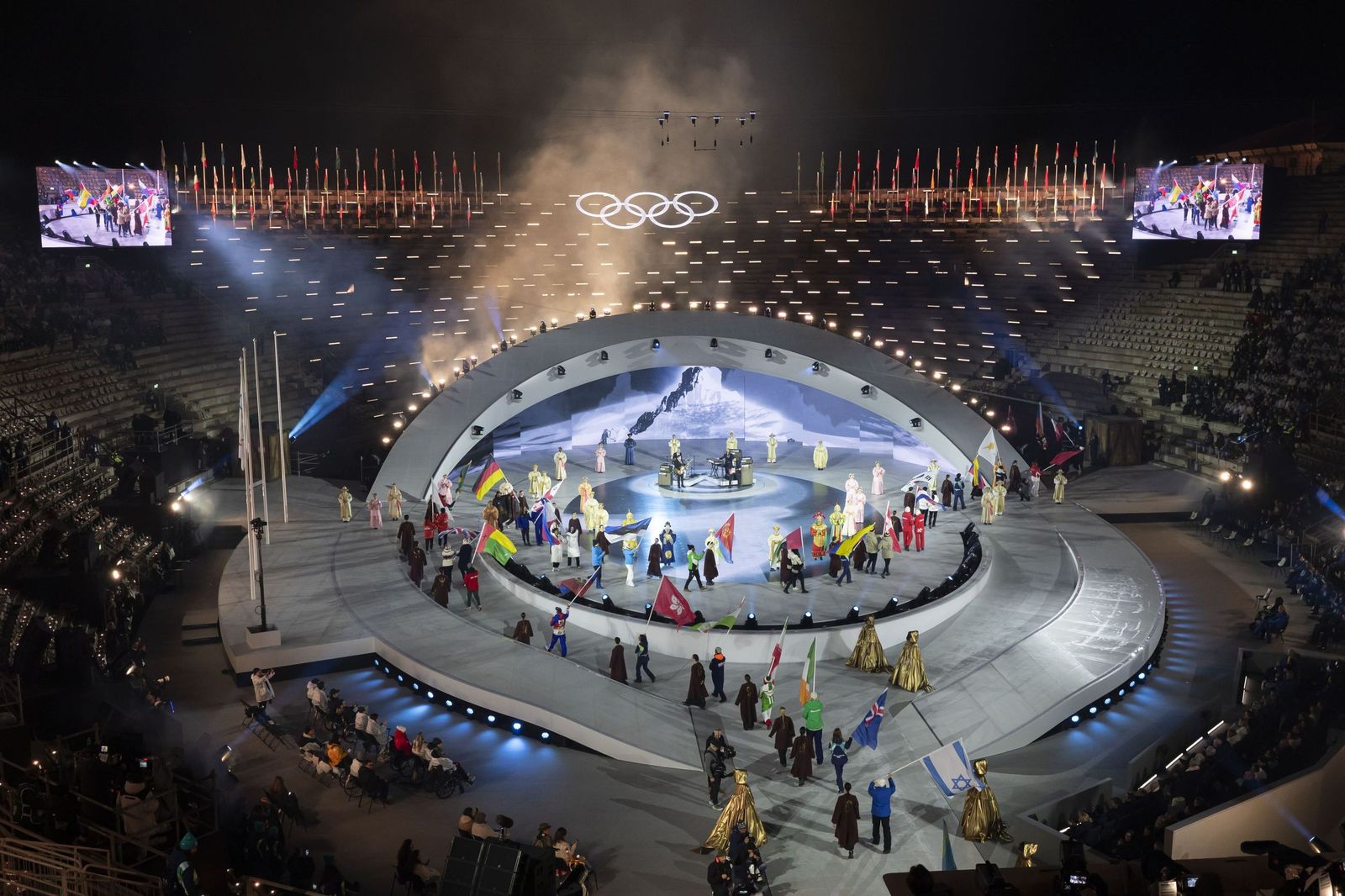 Las mejores fotos de los Juegos Olímpicos de invierno Milán Cortina d'Ampezzo 2026 | Ceremonia de clausura y jornada 17 y última