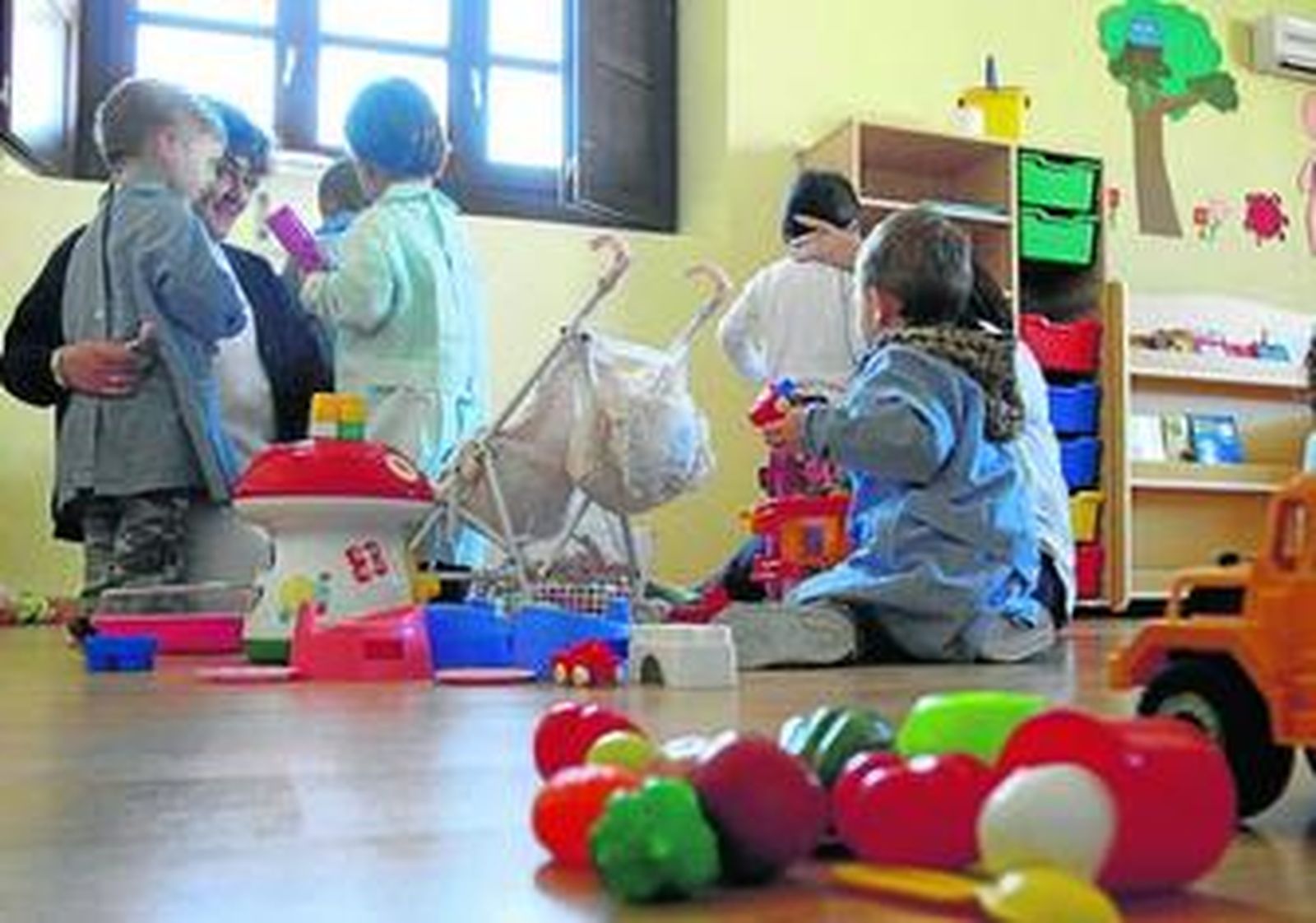 El próximo curso se dispondrá de más plazas de guardería en la capital gaditana.