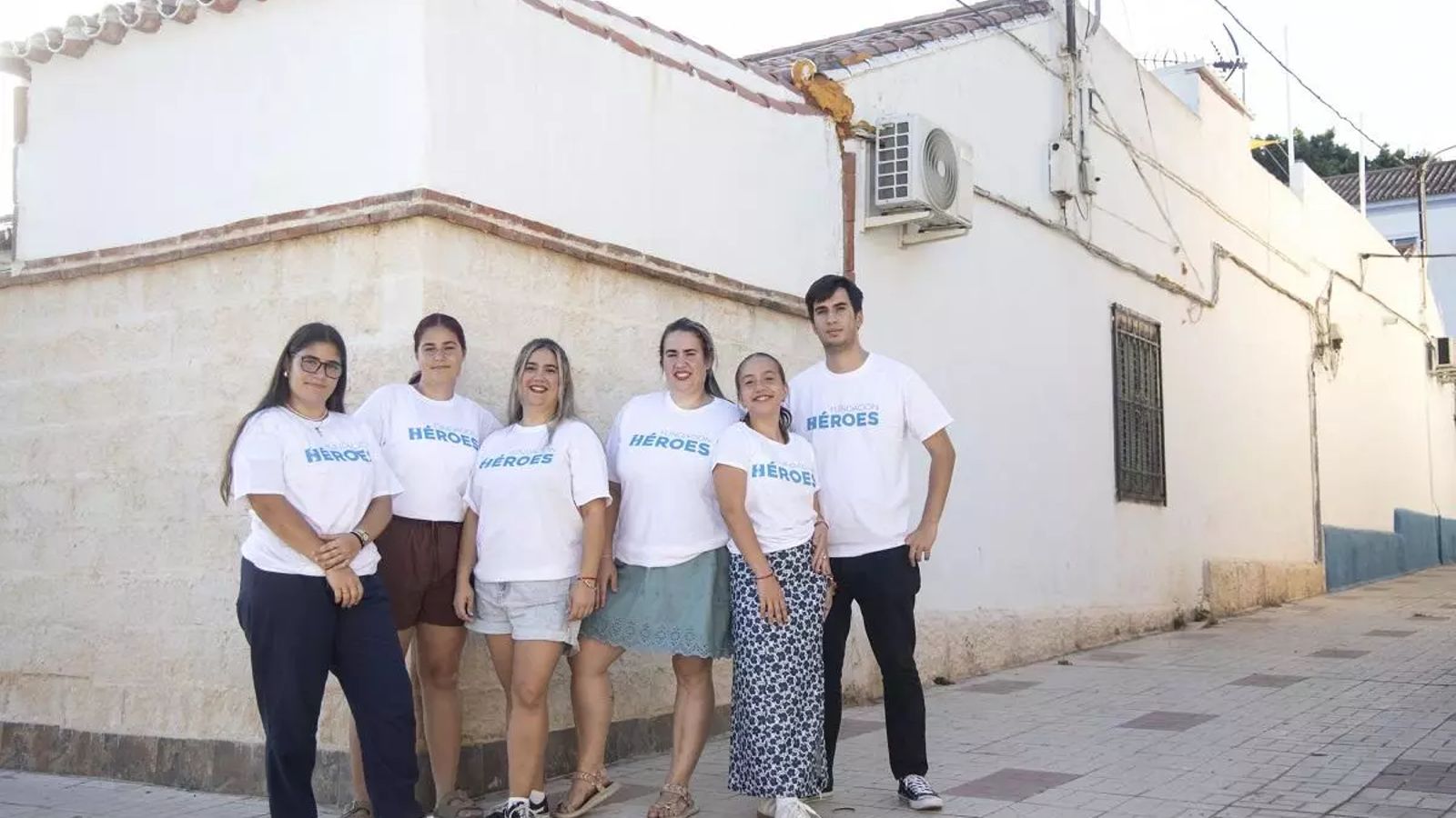 Los hijos de la familia Serrano Martín en la Fundación Héroes.