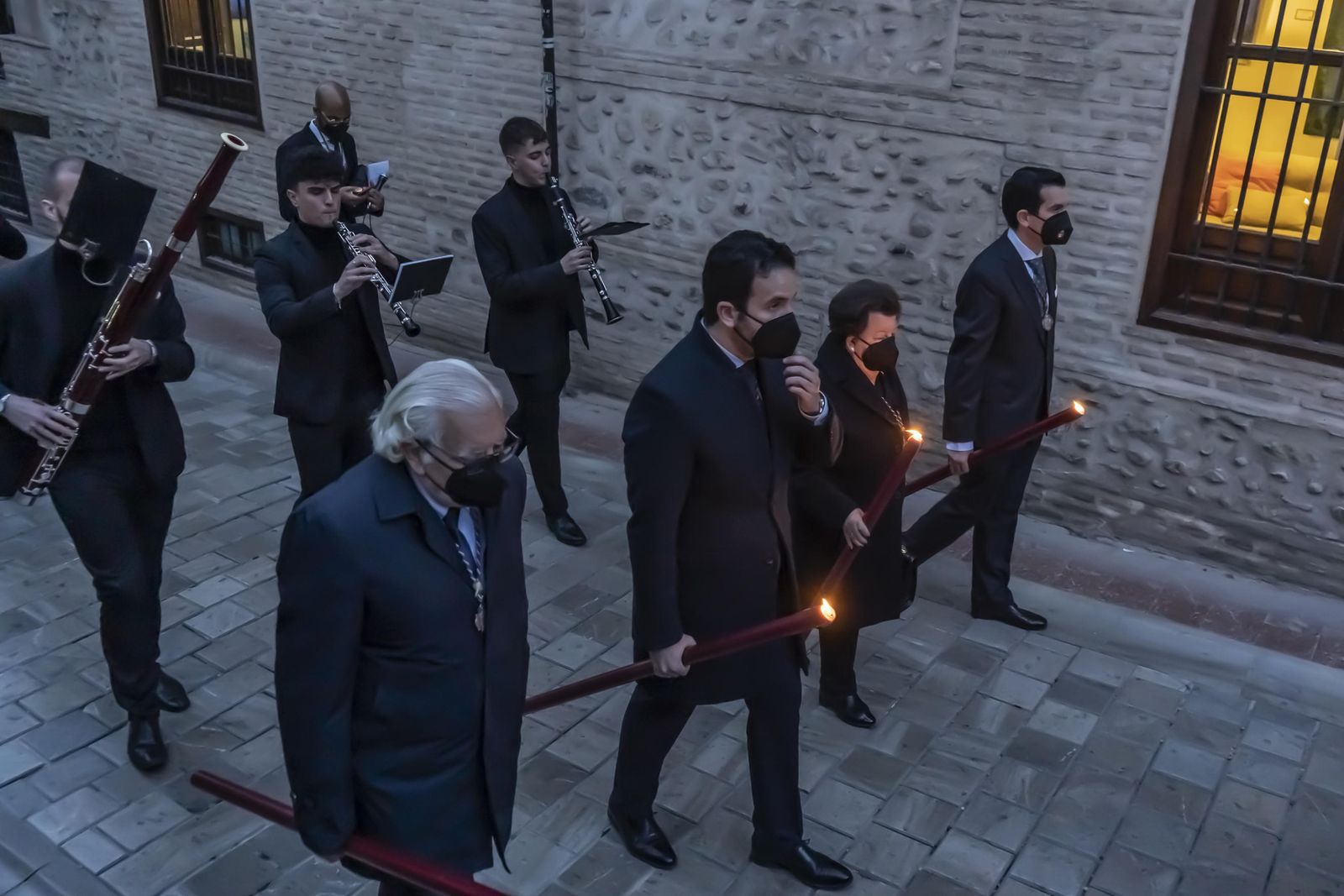 Los vía crucis del Viernes de Dolores, en imágenes