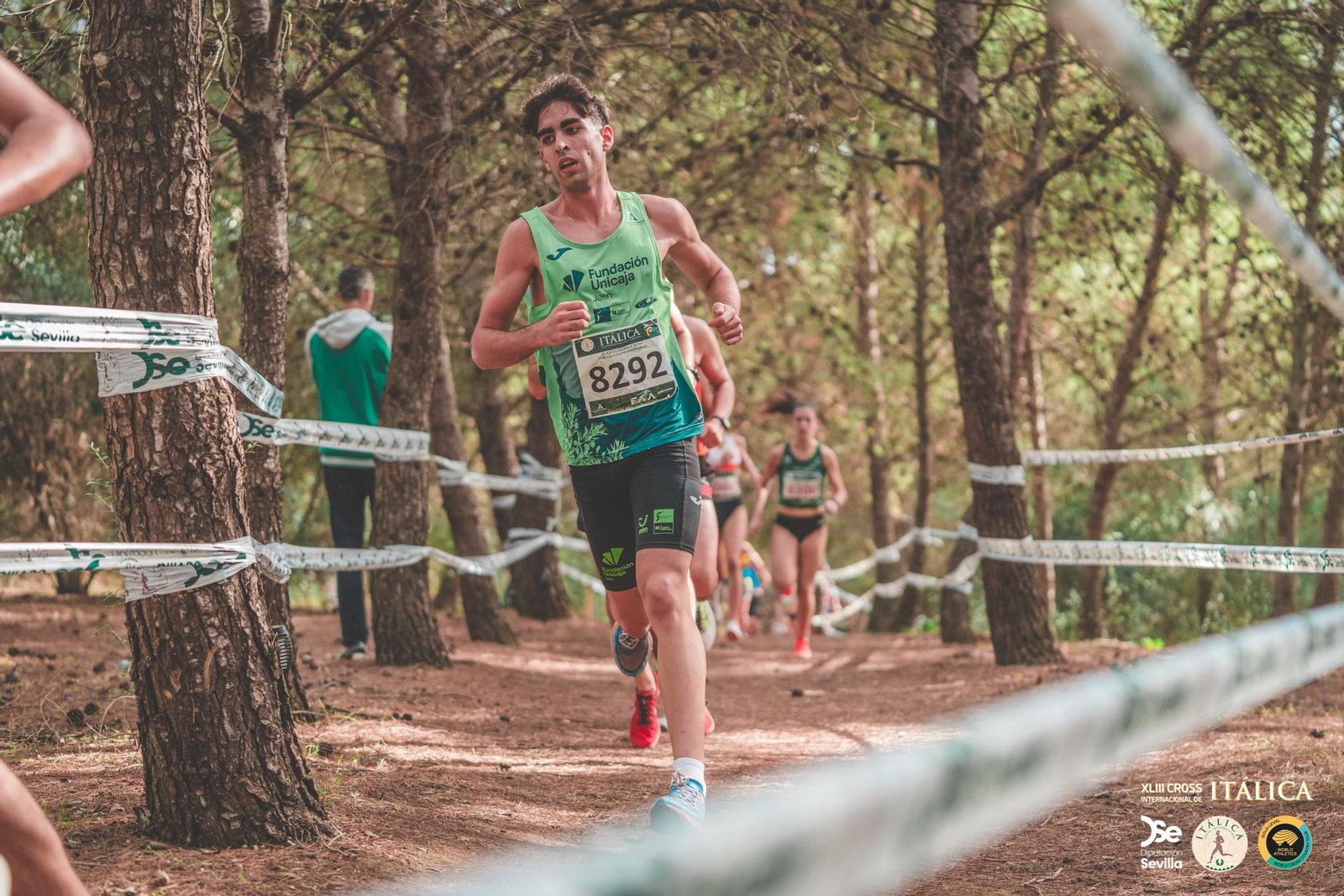 Búscate en las fotos del Cross de Itálica 2025 | 4