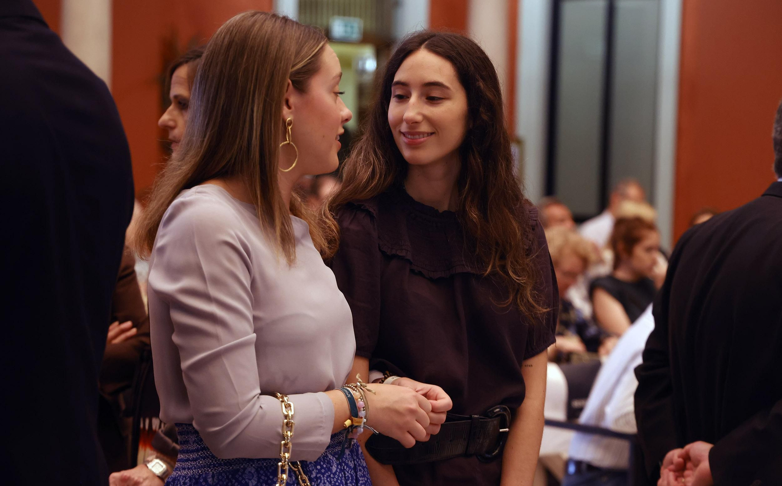 Presentación del libro  'Juan Robles, la sonrisa del tabernero' de Carlos Navarro, todas las imágenes