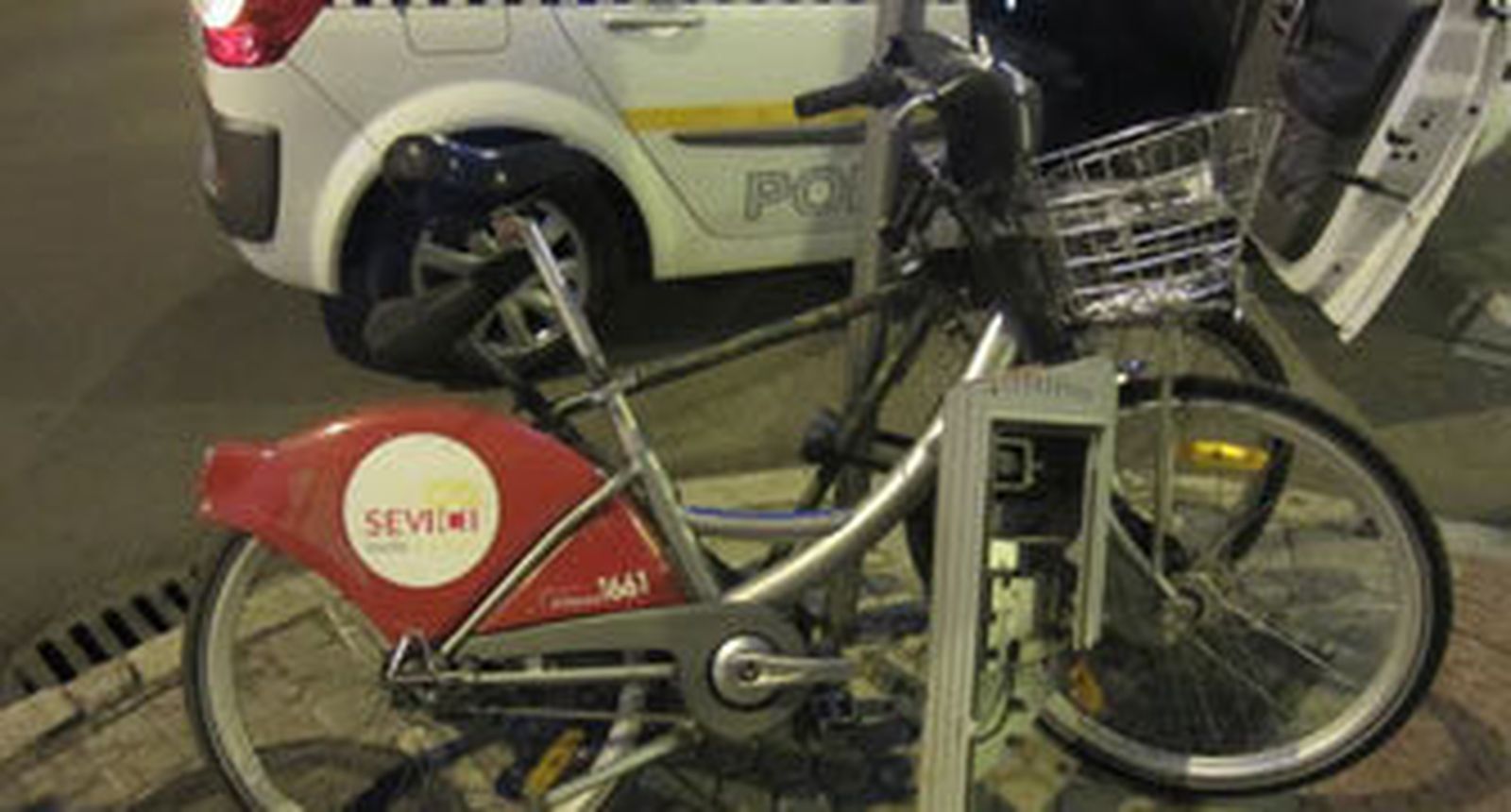 Participa propone que el Pleno pida el "indulto" del joven que irá a la cárcel por robar una bici de Sevici