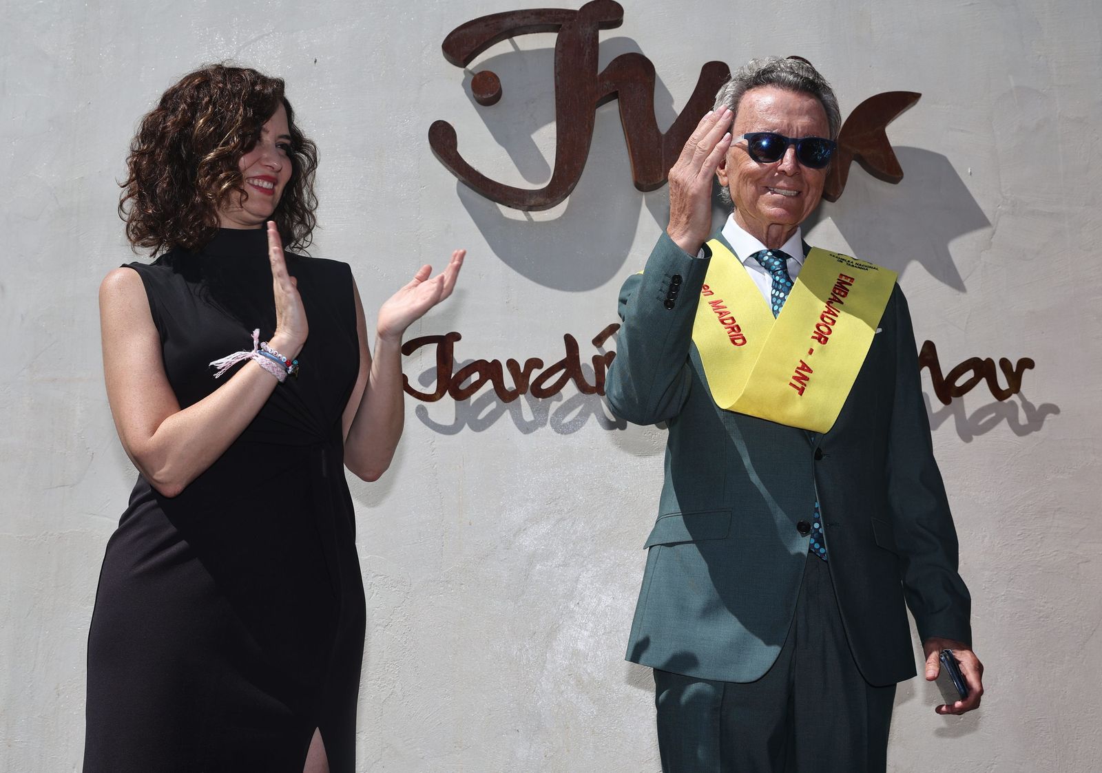 Ayuso, con José Ortega Cano, nombrado embajador de Tabarnia en Madrid