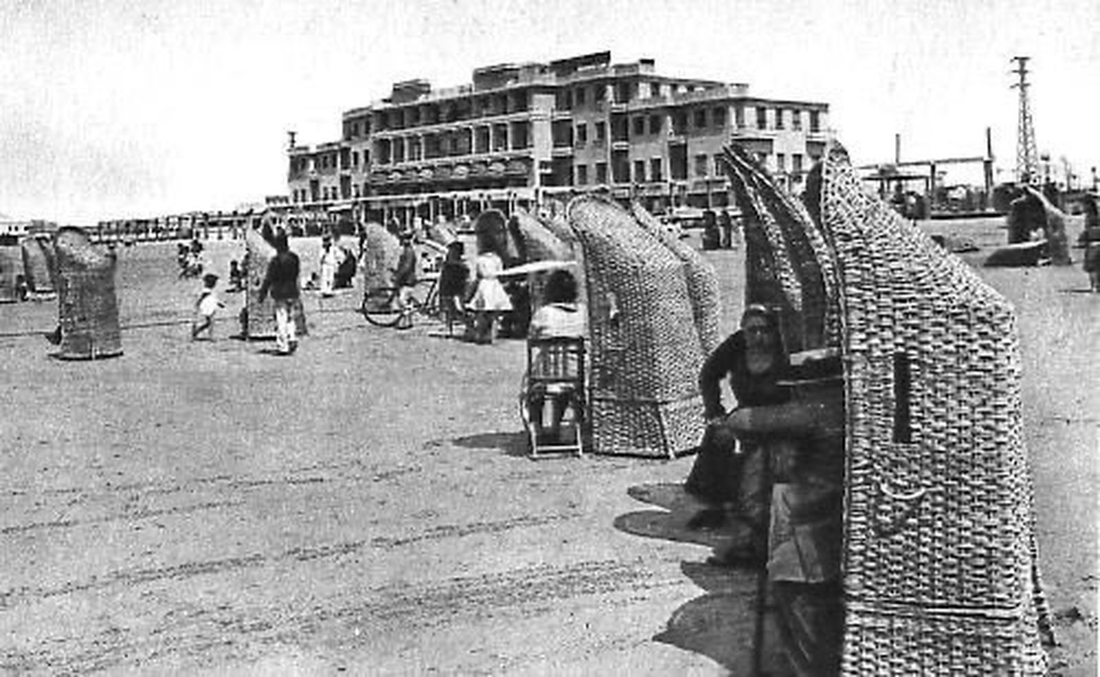 Las garitas de mimbre ( a estas ya no les pueden poner vírgenes)