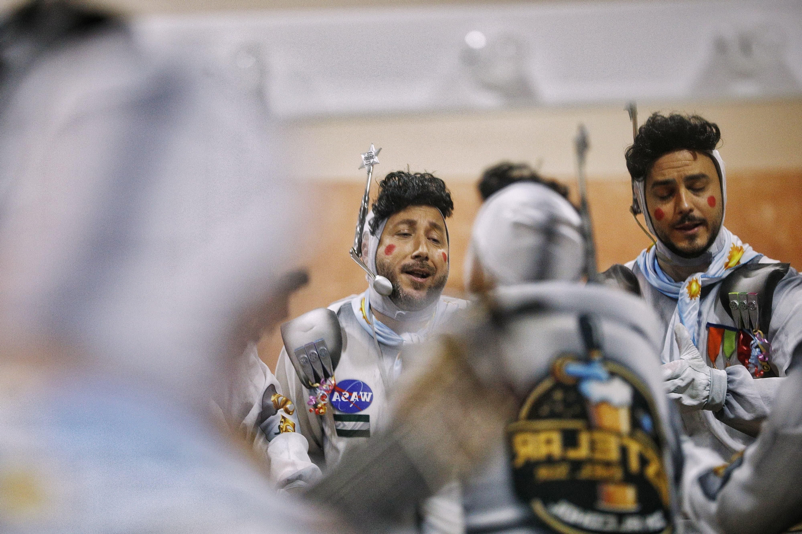 Chirigota 'Cariño... necesito mi espacio'