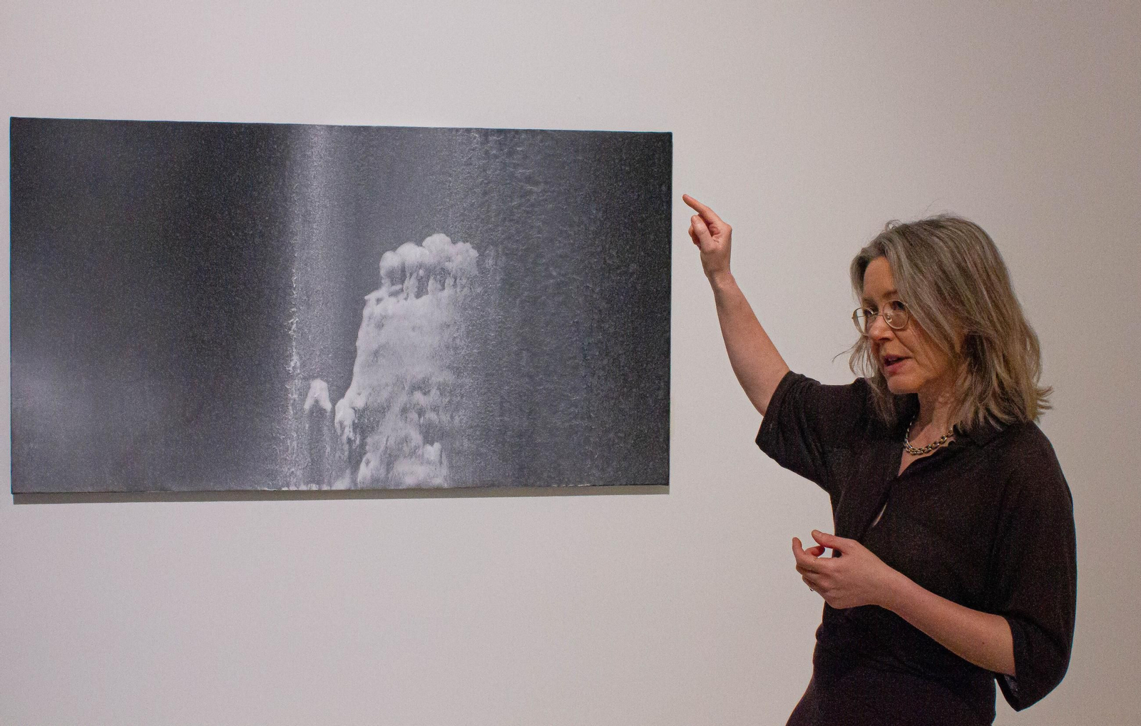 Yara Sonseca, comisaria de 'Arenas movedizas'.