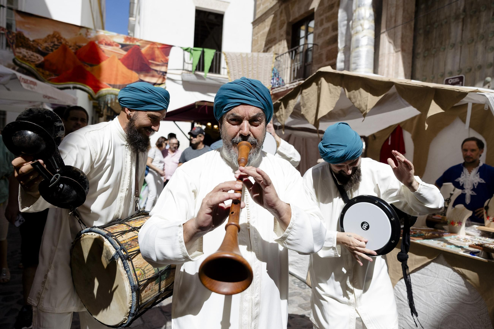 Imágenes de la inauguración del mercado andalusí