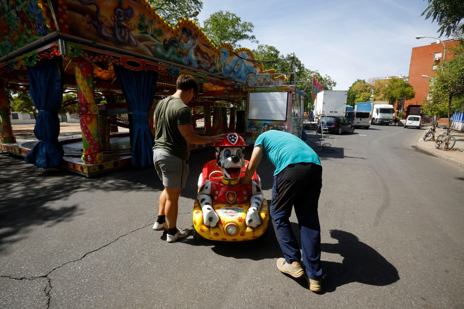 El montaje de la Velá de la Fuensanta, en imágenes