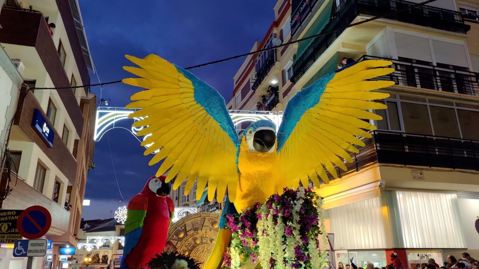 Una de las carrozas de la Cabalgata de Reyes de Vélez-Málaga, en 2020. Una de las carrozas de la Cabalgata de Reyes de Vélez-Málaga, en 2020.