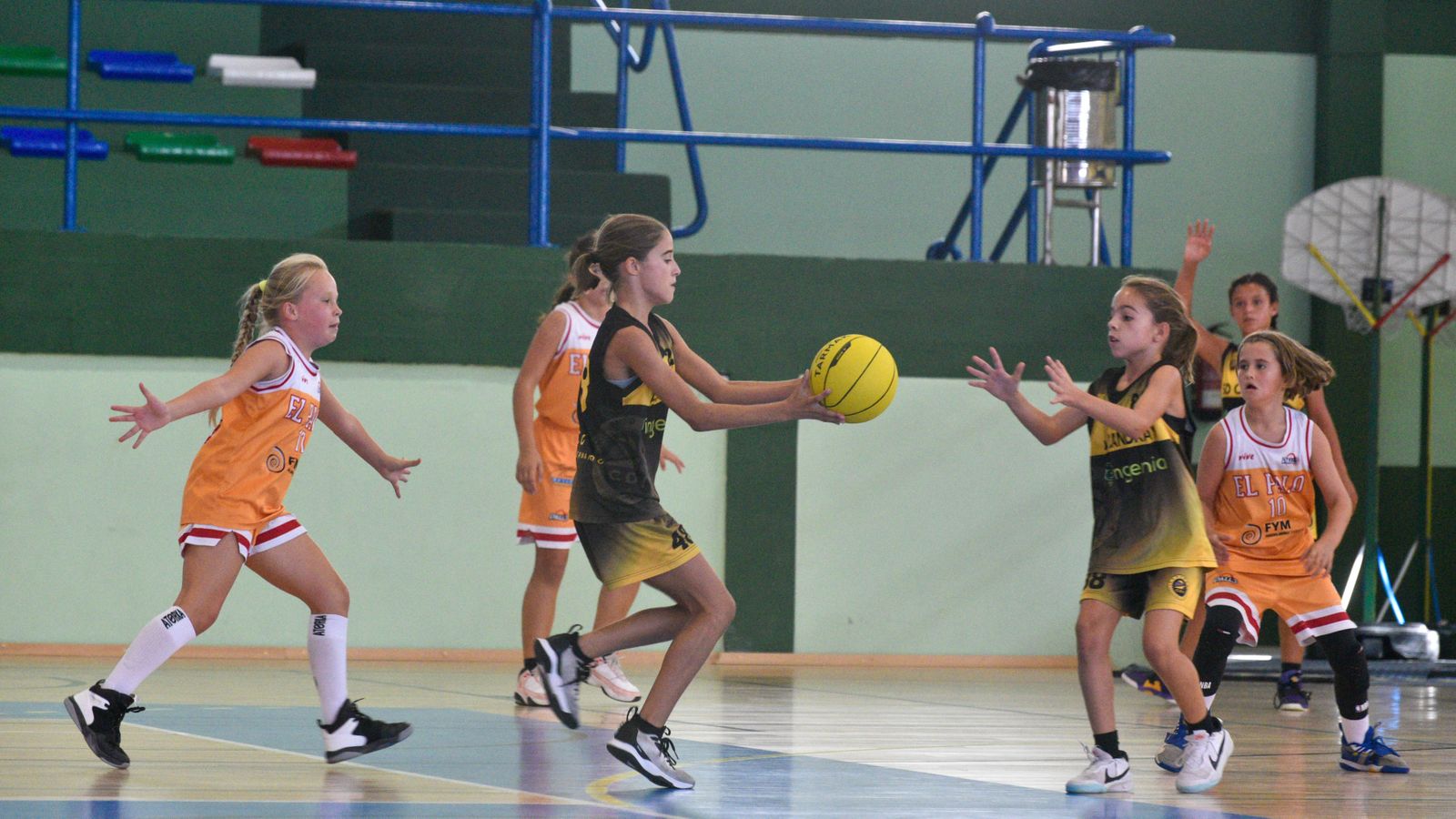 I Torneo de Mini-Basket en La Línea