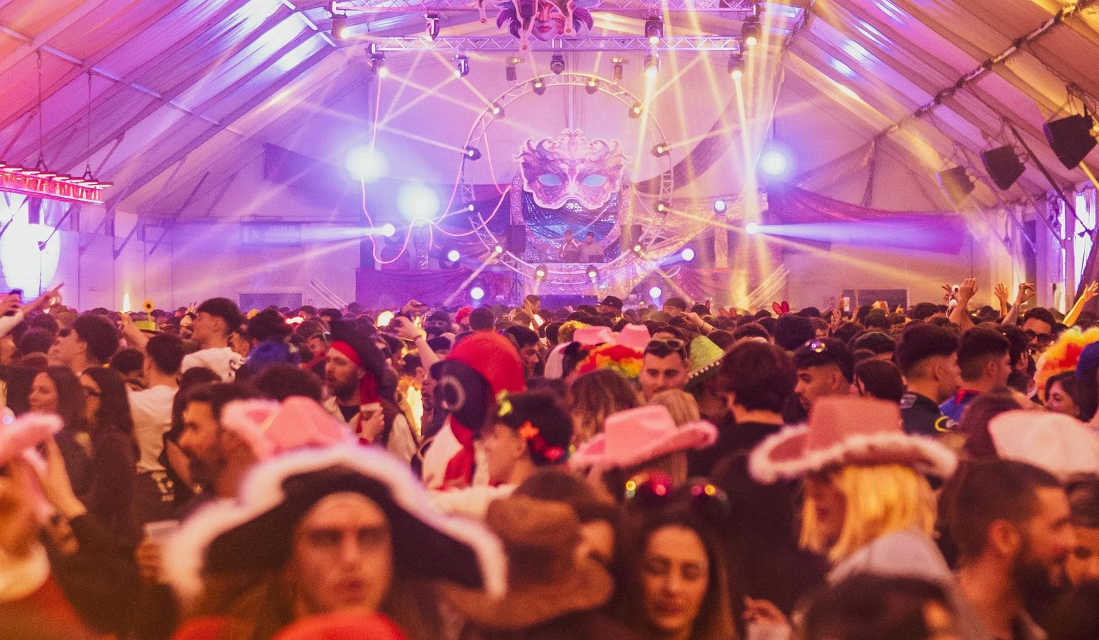 Interior de la Carpa del Carnaval de Cádiz