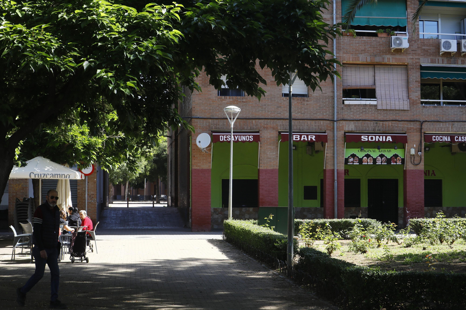 El deterioro del barrio de Las Moreras de Córdoba, en imágenes
