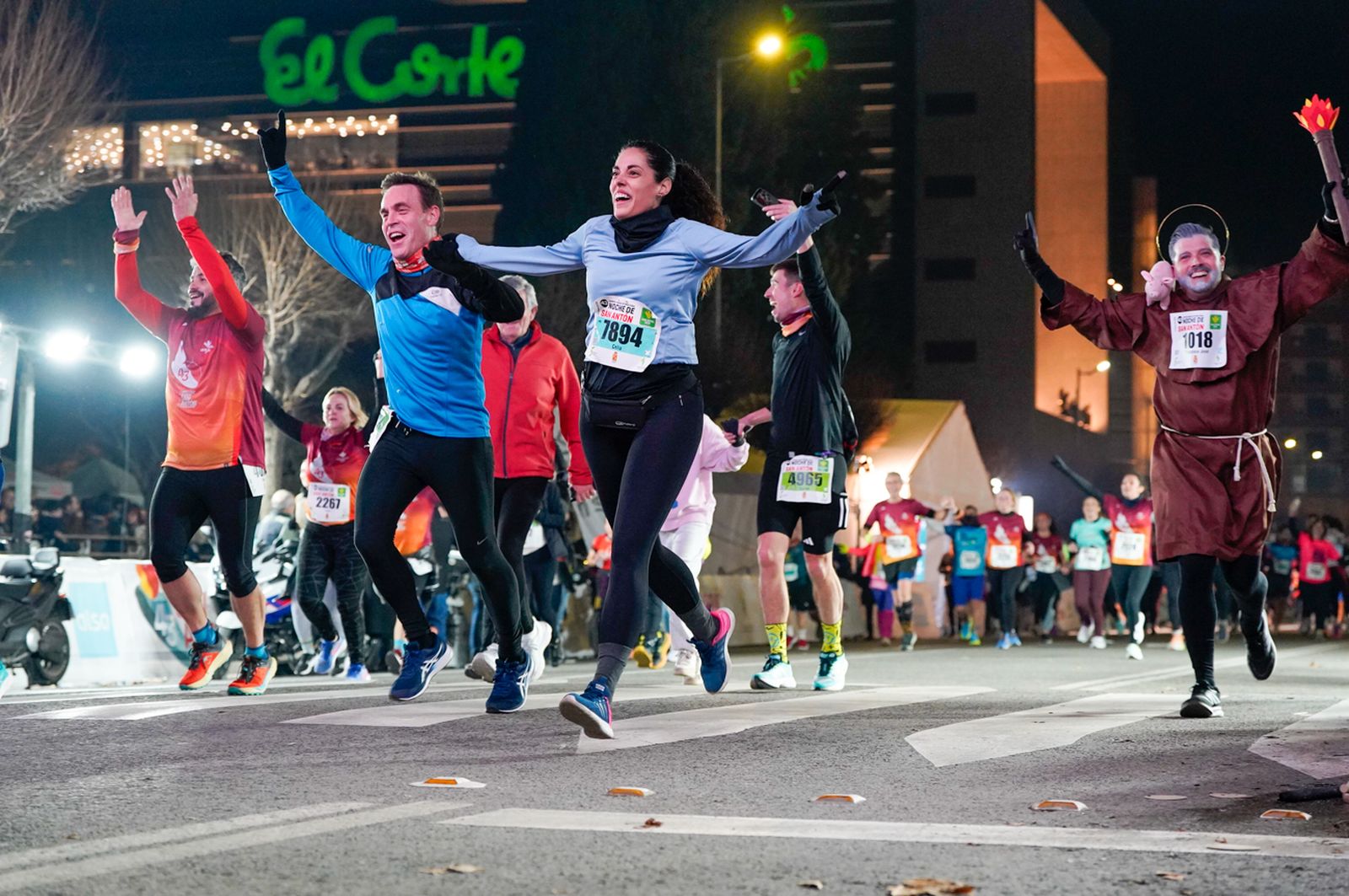 En imágenes: búscate en tu llegada a meta de la Carrera de San Antón 2026 (3)