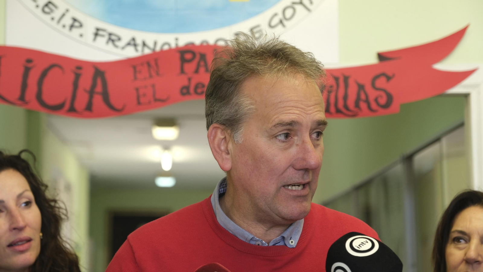 Imágenes de la carrera infantil contra el cáncer en el CEIP Francisco de Goya