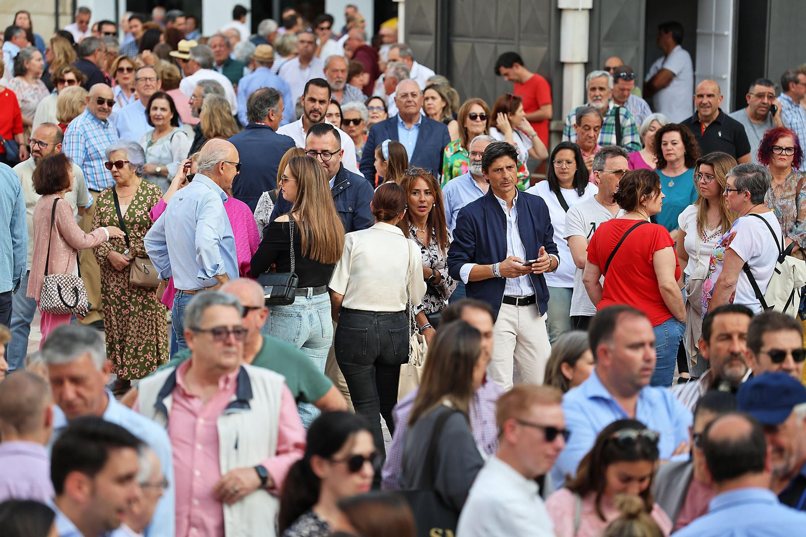Imágenes de la concentración por las infraestructuras para Huelva