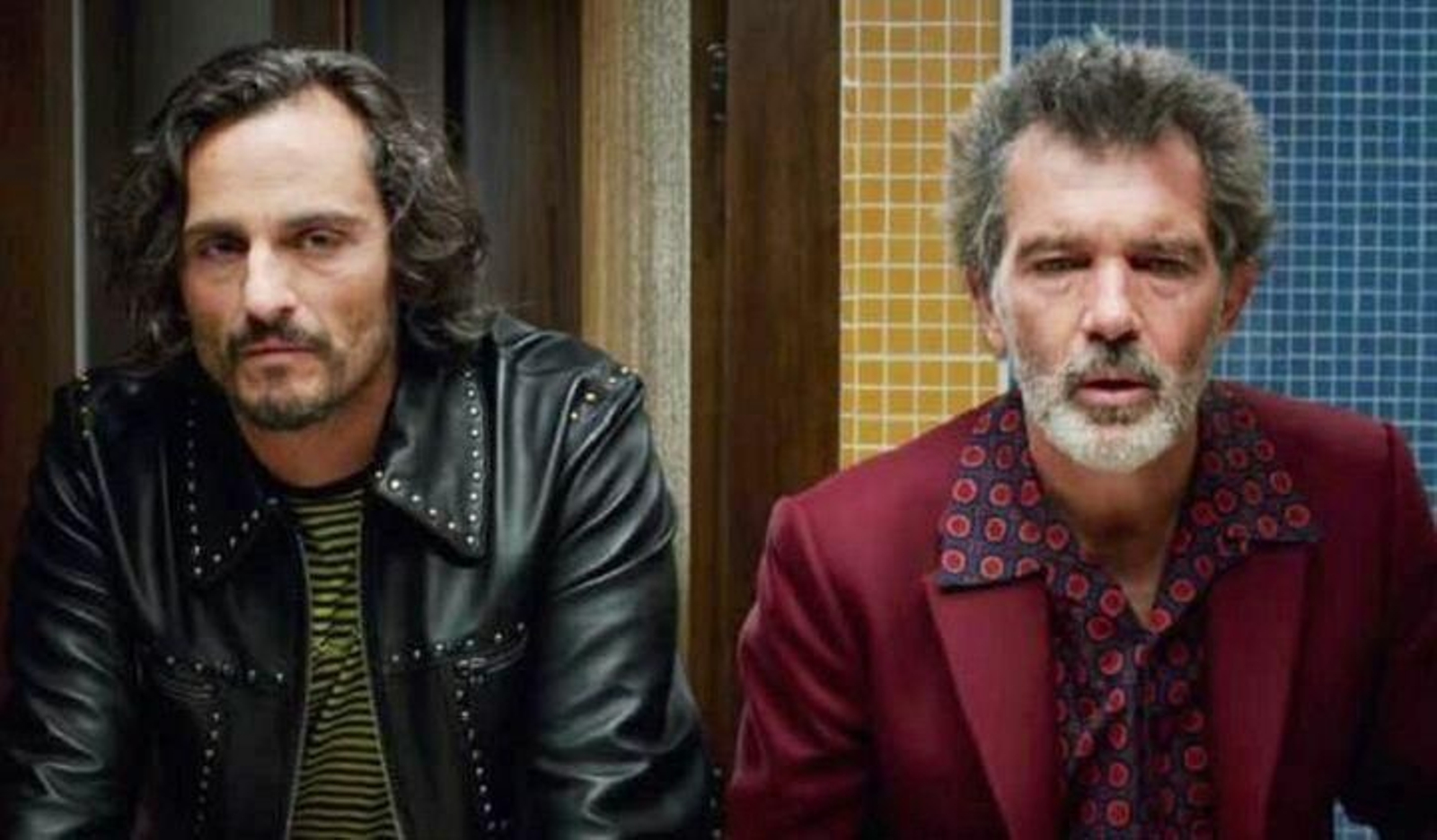 Antonio Banderas y Asier Etxeandia, en 'Dolor y gloria', de Pedro Almodóvar.