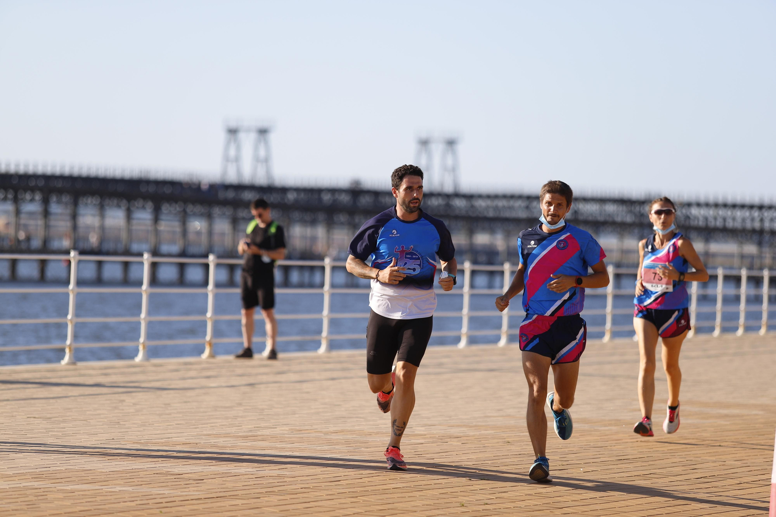 Imágenes de la carrera 10K Huelva Puerta del Descubrimiento
