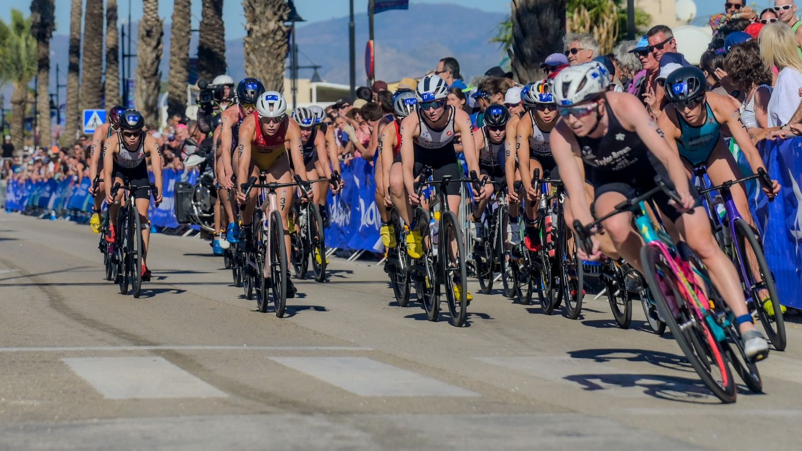 Series Mundiales de triatlón: Cassandre Beaugrand, nueva reina mundial