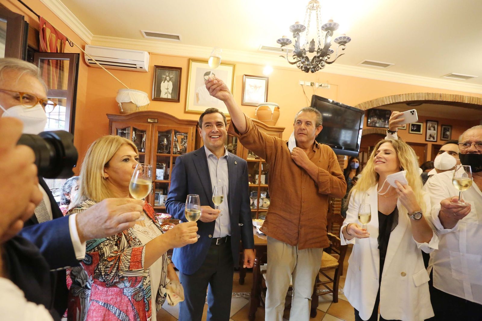 Visita institucional de Juanma Moreno Bonilla a Jerez