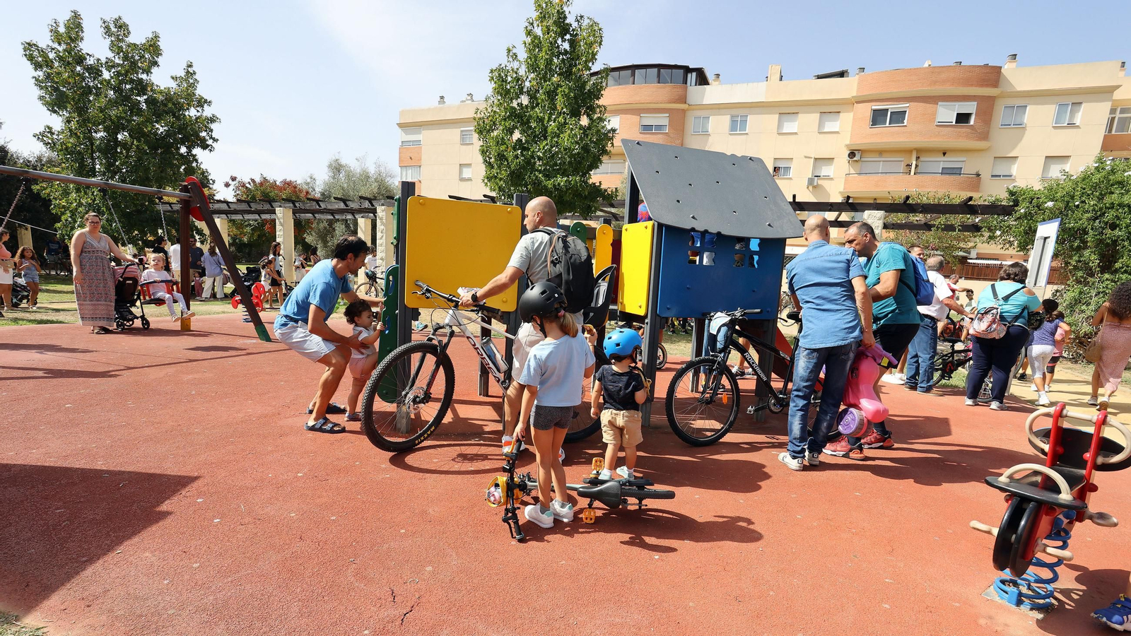 Búscate en la Bici-amistad y la Fiesta de la Movilidad en Jerez