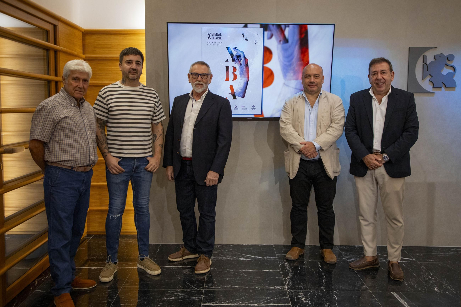 Representantes institucionales en la presentación de la X Bienal de Arte de Villa del Río. Representantes institucionales en la presentación de la X Bienal de Arte de Villa del Río.